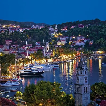 Jelena Apartman *