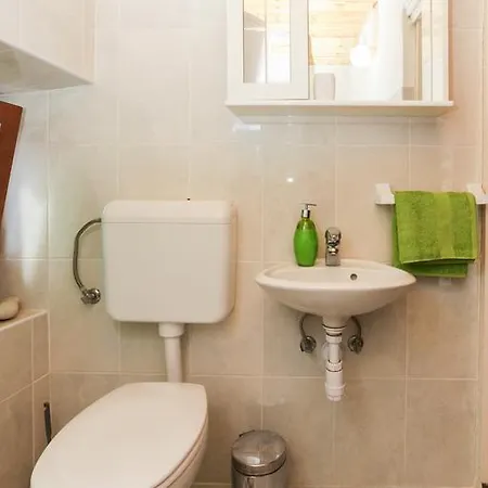 Jelena Apartman
